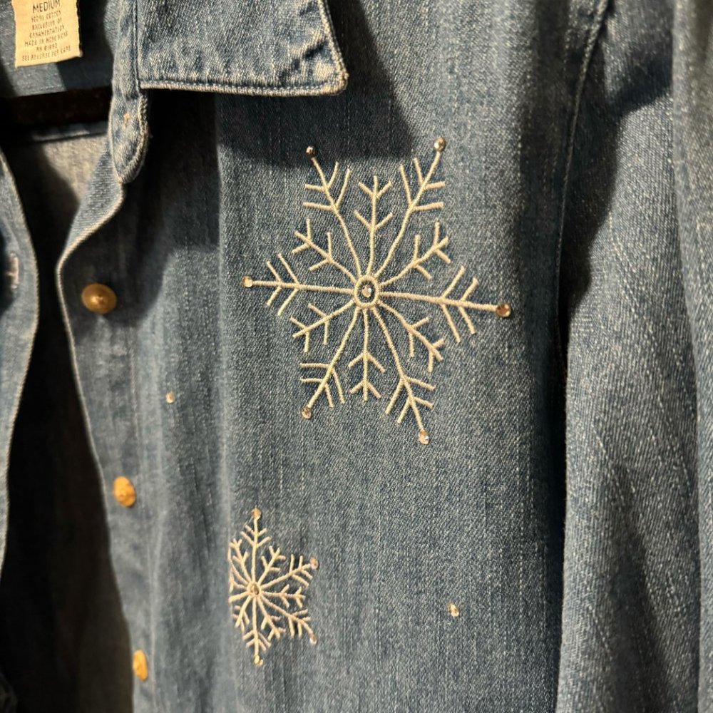 Vintage Quacker Factory Rhinestone Snowflake Denim Button Down - Size Medium‎ - Picture 2 of 10